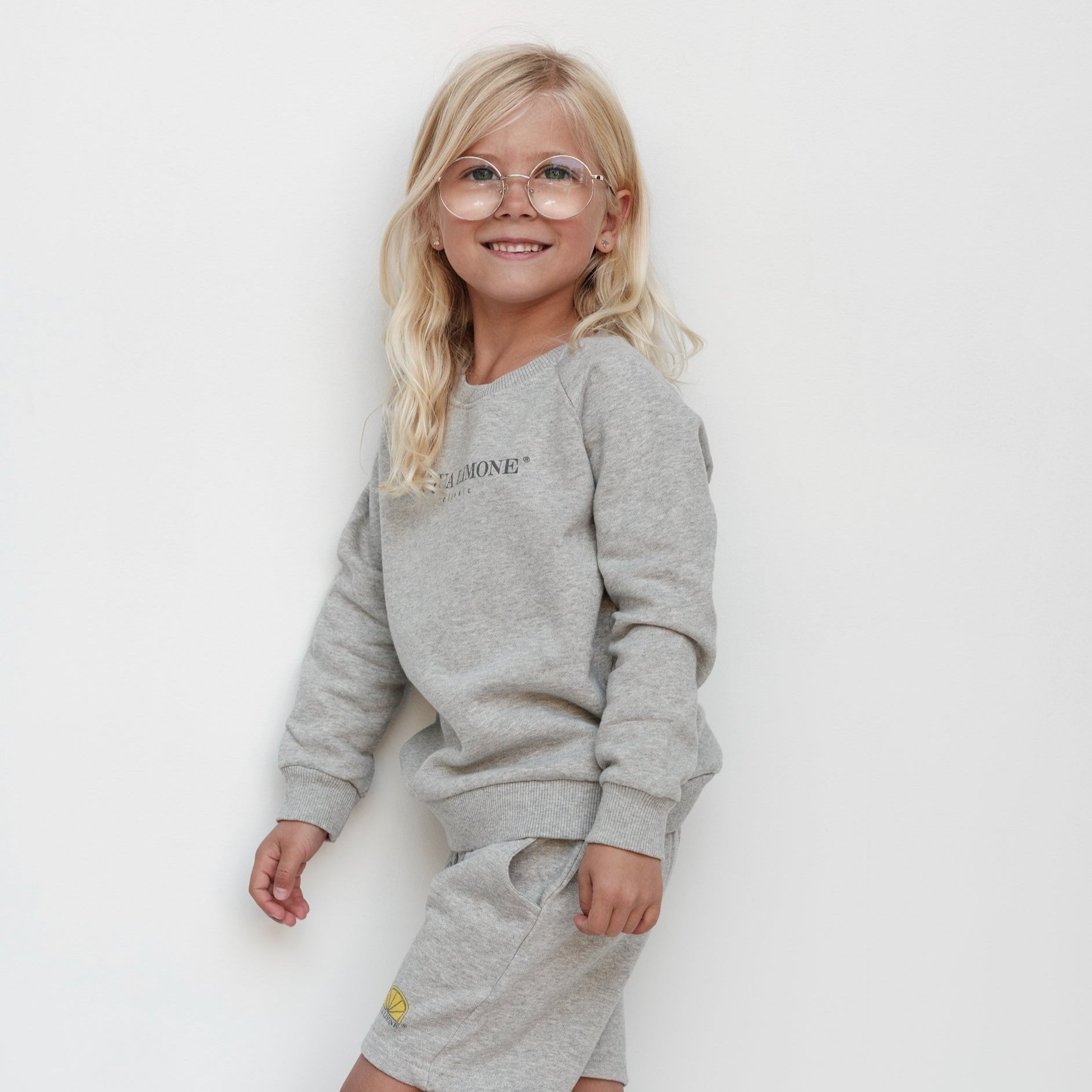 Kids College Sweatshirt – American Grey