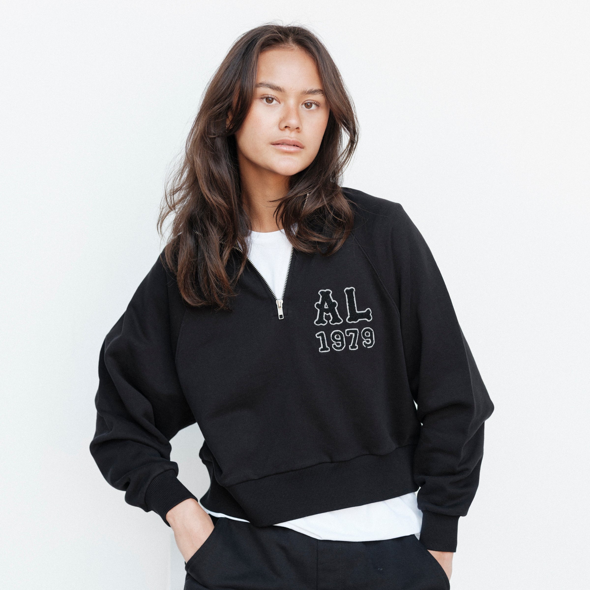 Cropped Ivy Half Zip - Black