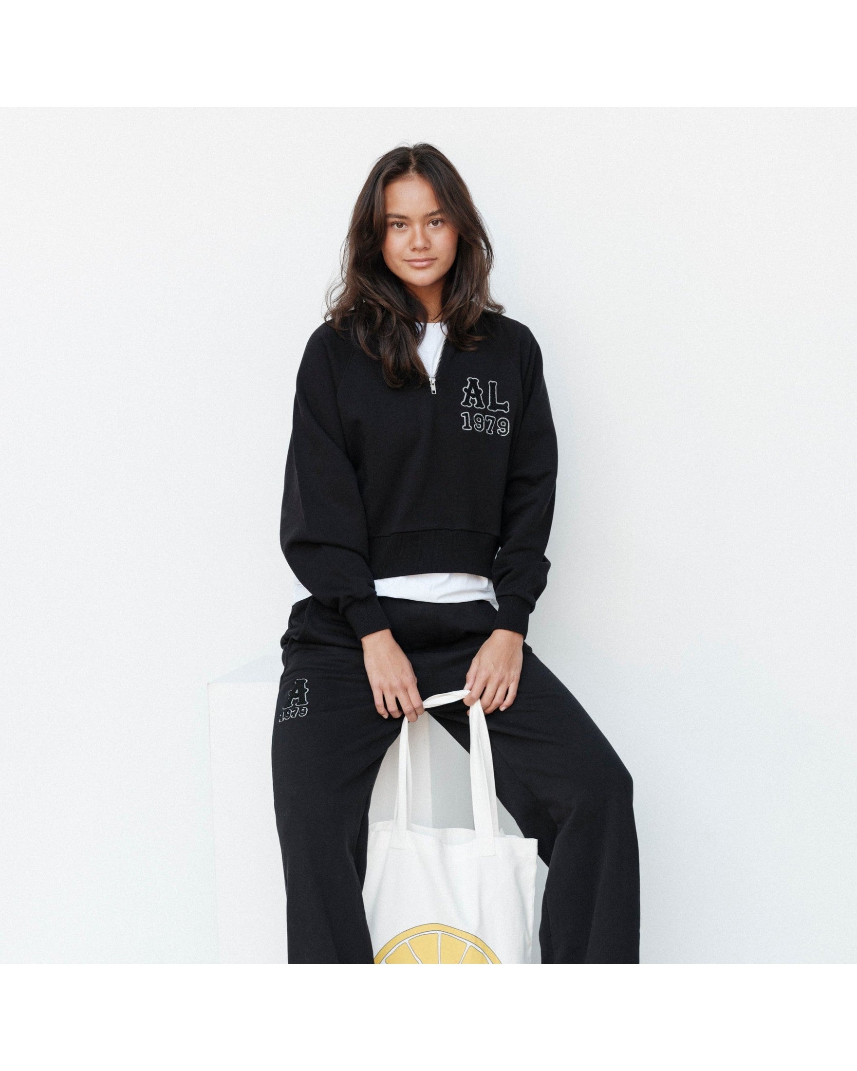 Cropped Ivy Half Zip - Black - Acqua Limone