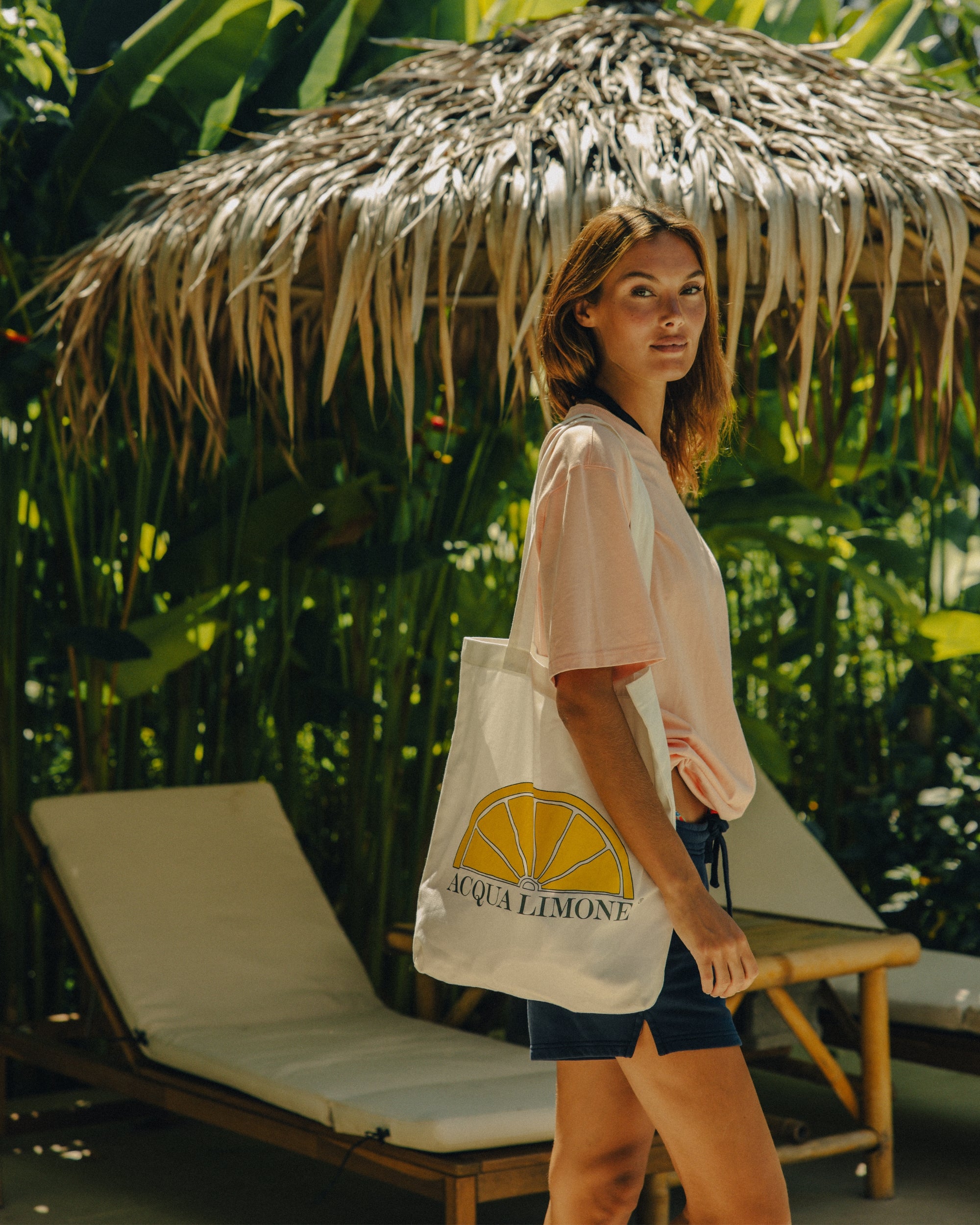 Tote bag