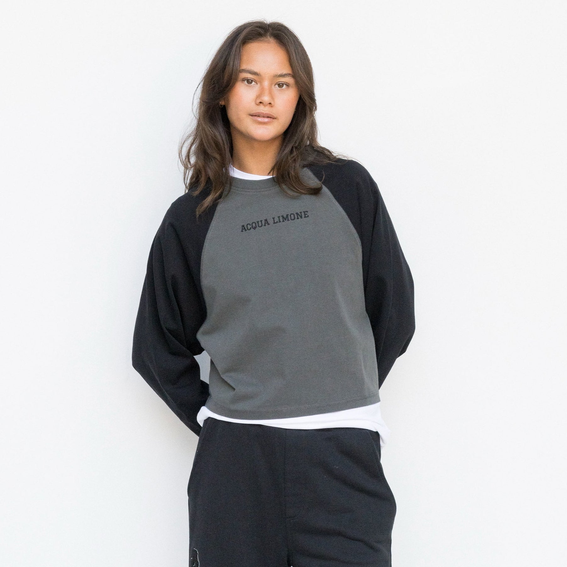 Cropped Varsity LS Tee - Anthracite/Black