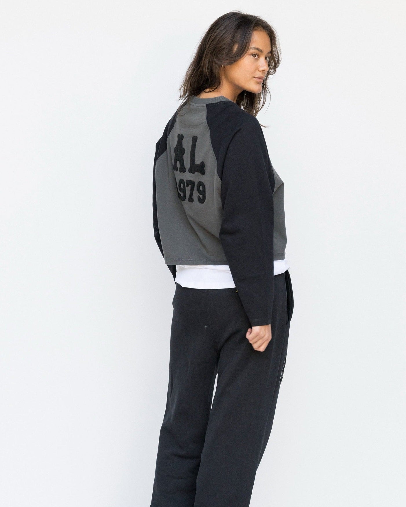 Cropped Varsity LS Tee - Anthracite/Black - Acqua Limone